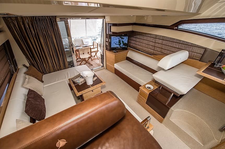 Azimut 47 - photo 17