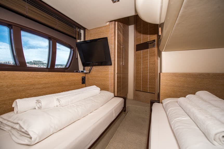 Azimut 47 - photo 27