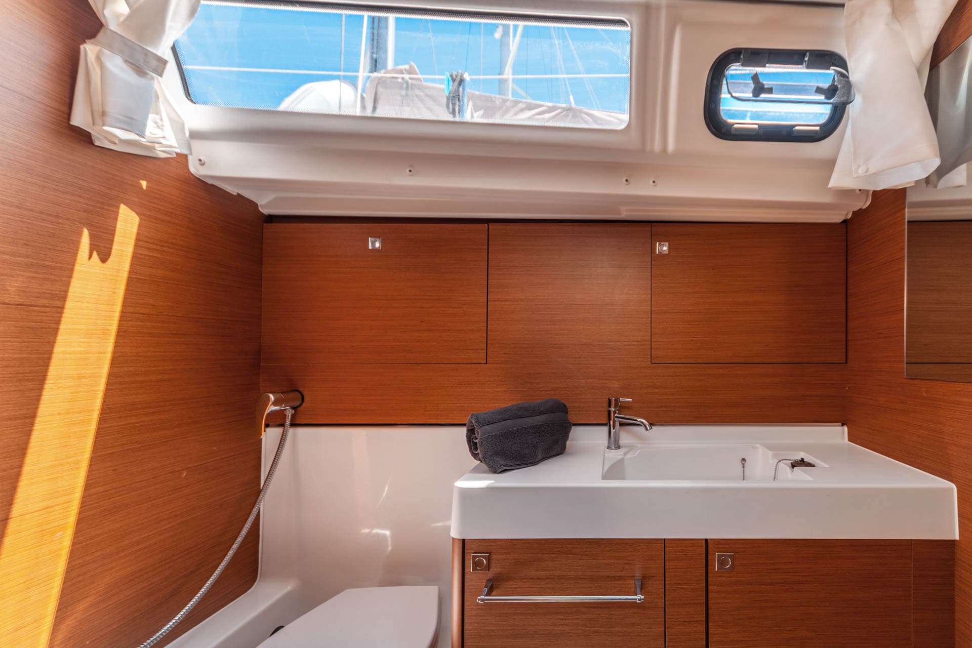 Sun Odyssey 519 - photo 9
