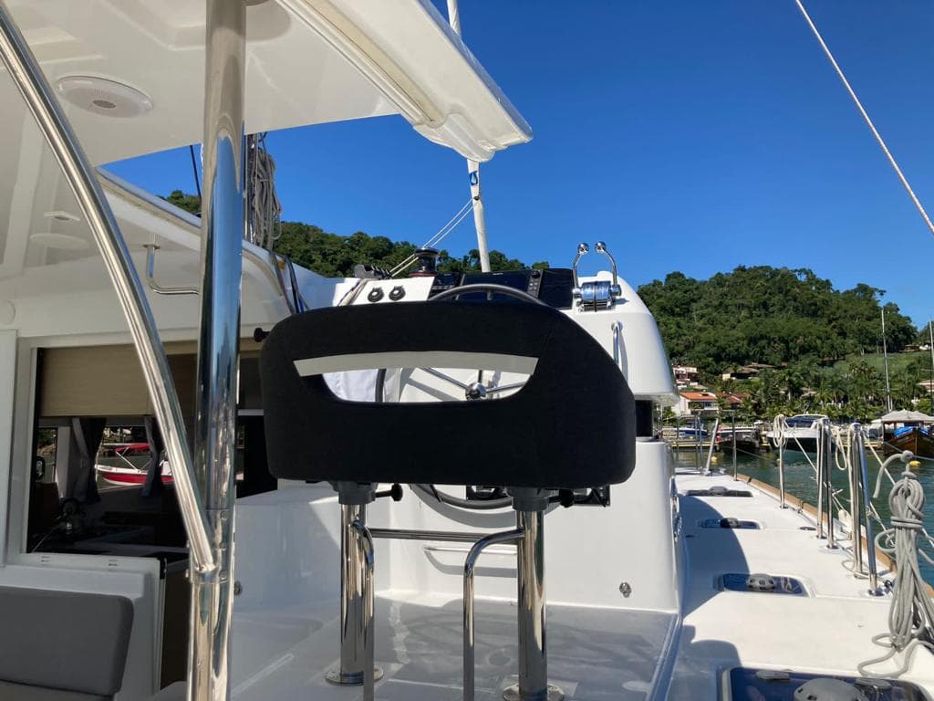 Lagoon 40 - photo 18