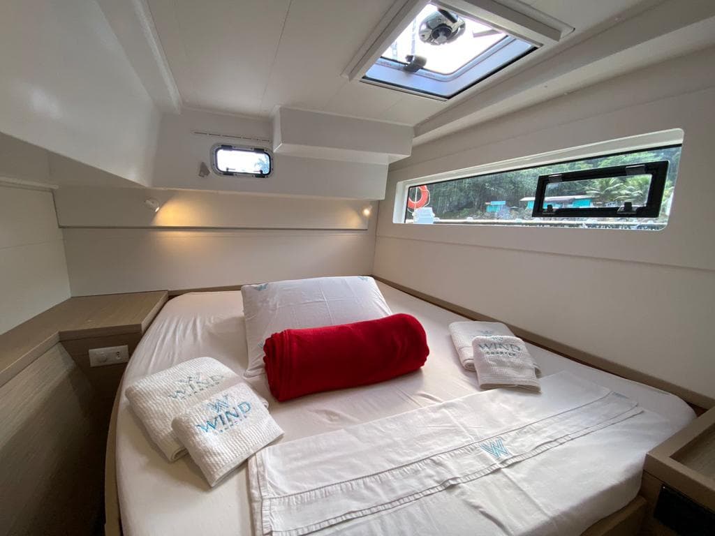 Lagoon 40 - photo 14