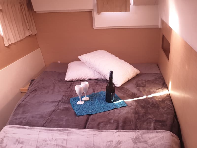 Lagoon 400 - photo 7