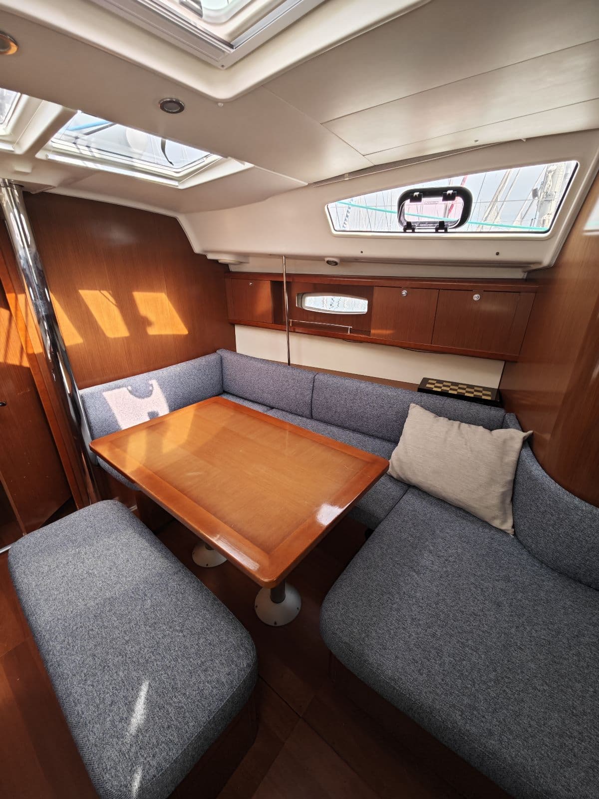 Oceanis 40 - photo 19