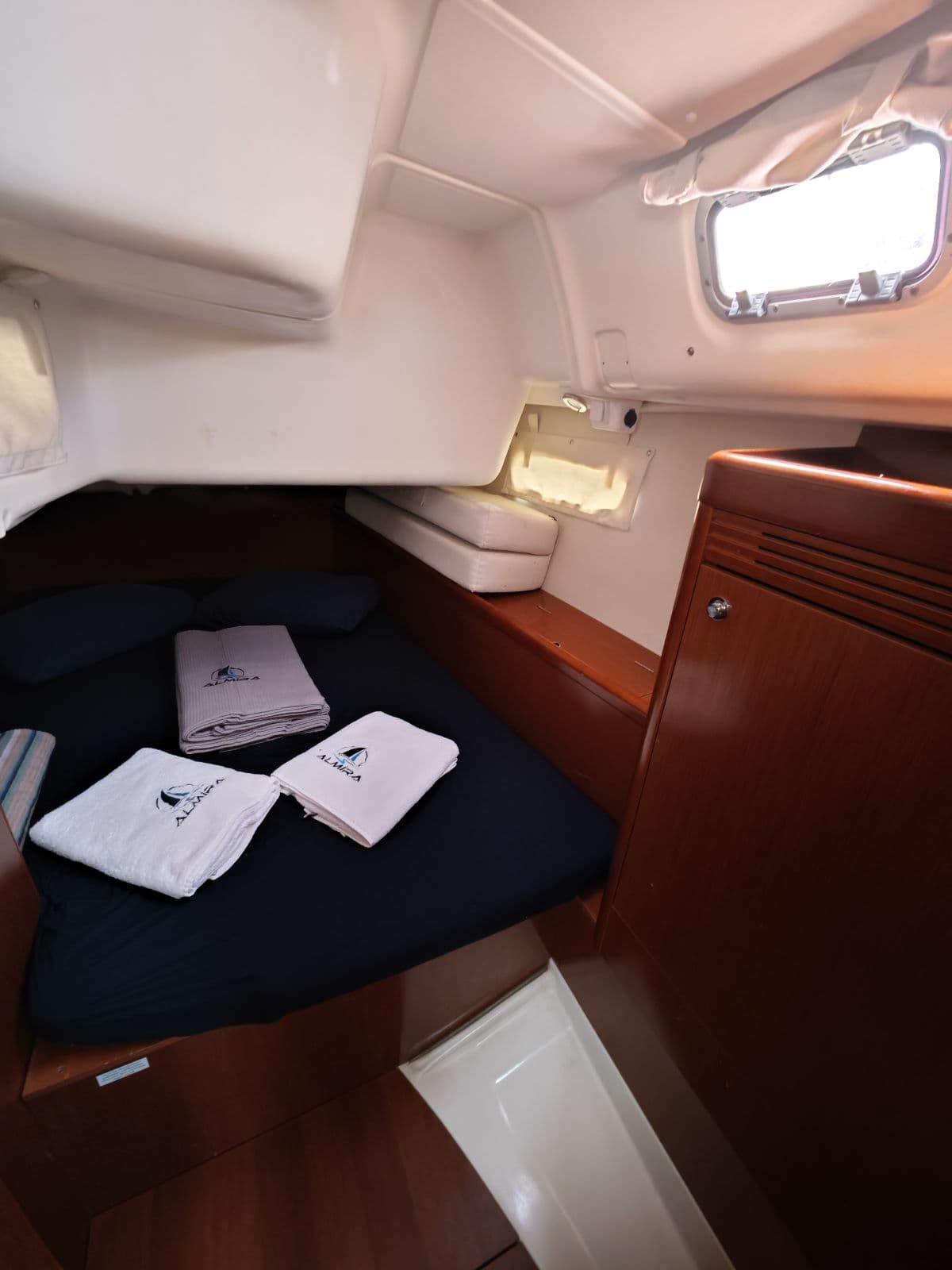 Oceanis 40 - photo 17