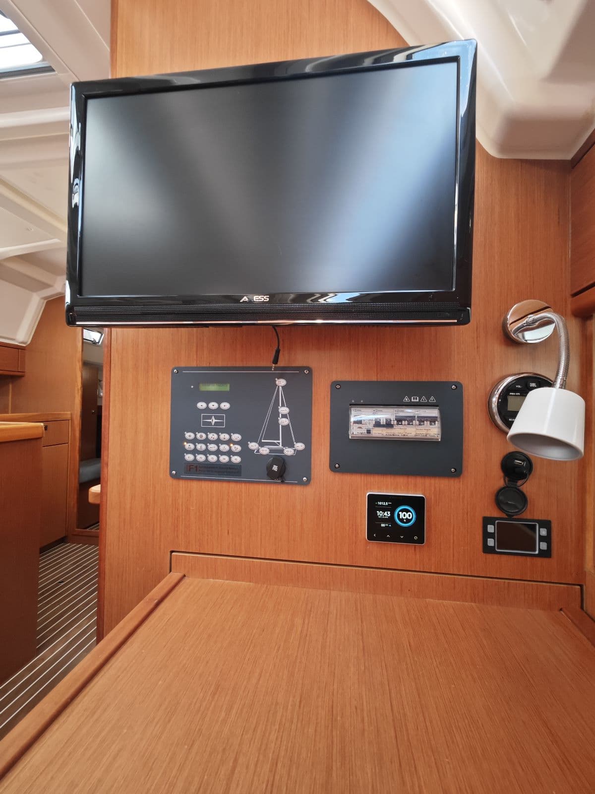 Bavaria Cruiser 37 - photo 11