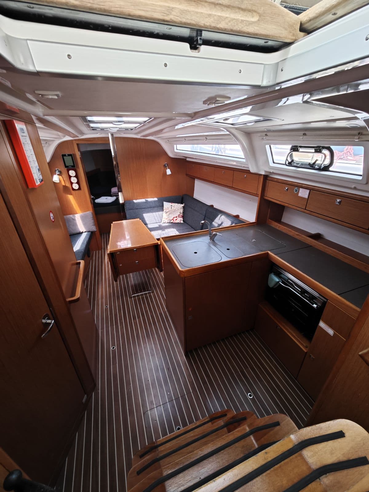 Bavaria Cruiser 37 - photo 13