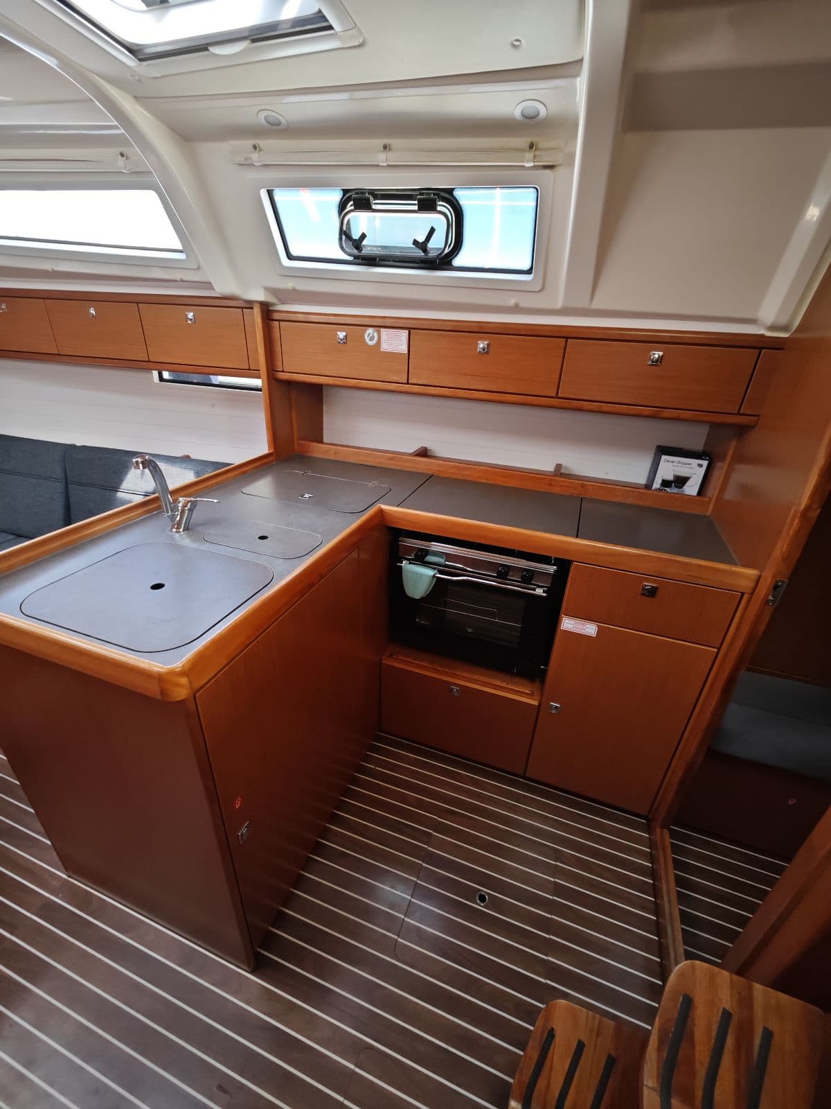 Bavaria Cruiser 37 - photo 14