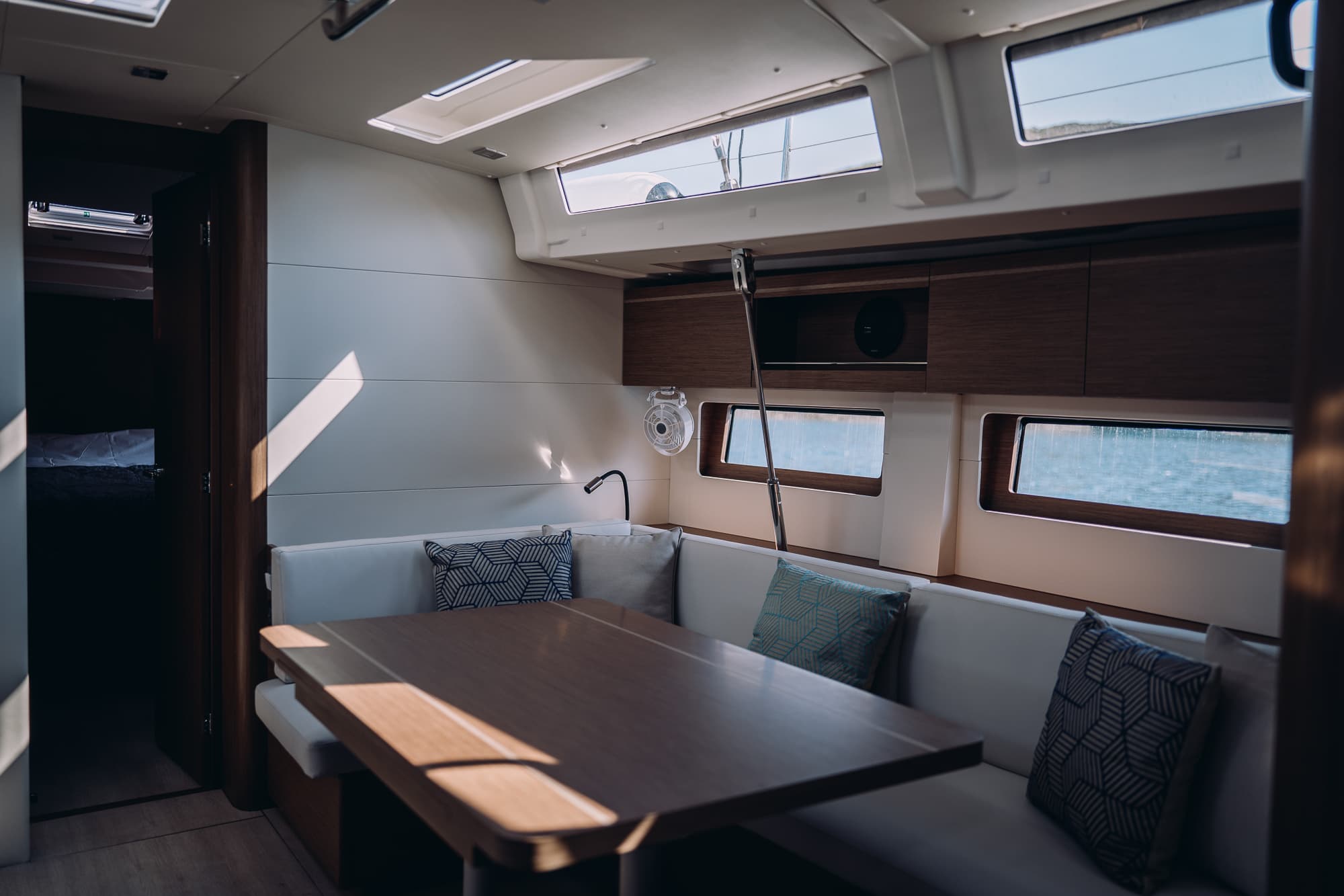 Oceanis 51.1 - photo 8