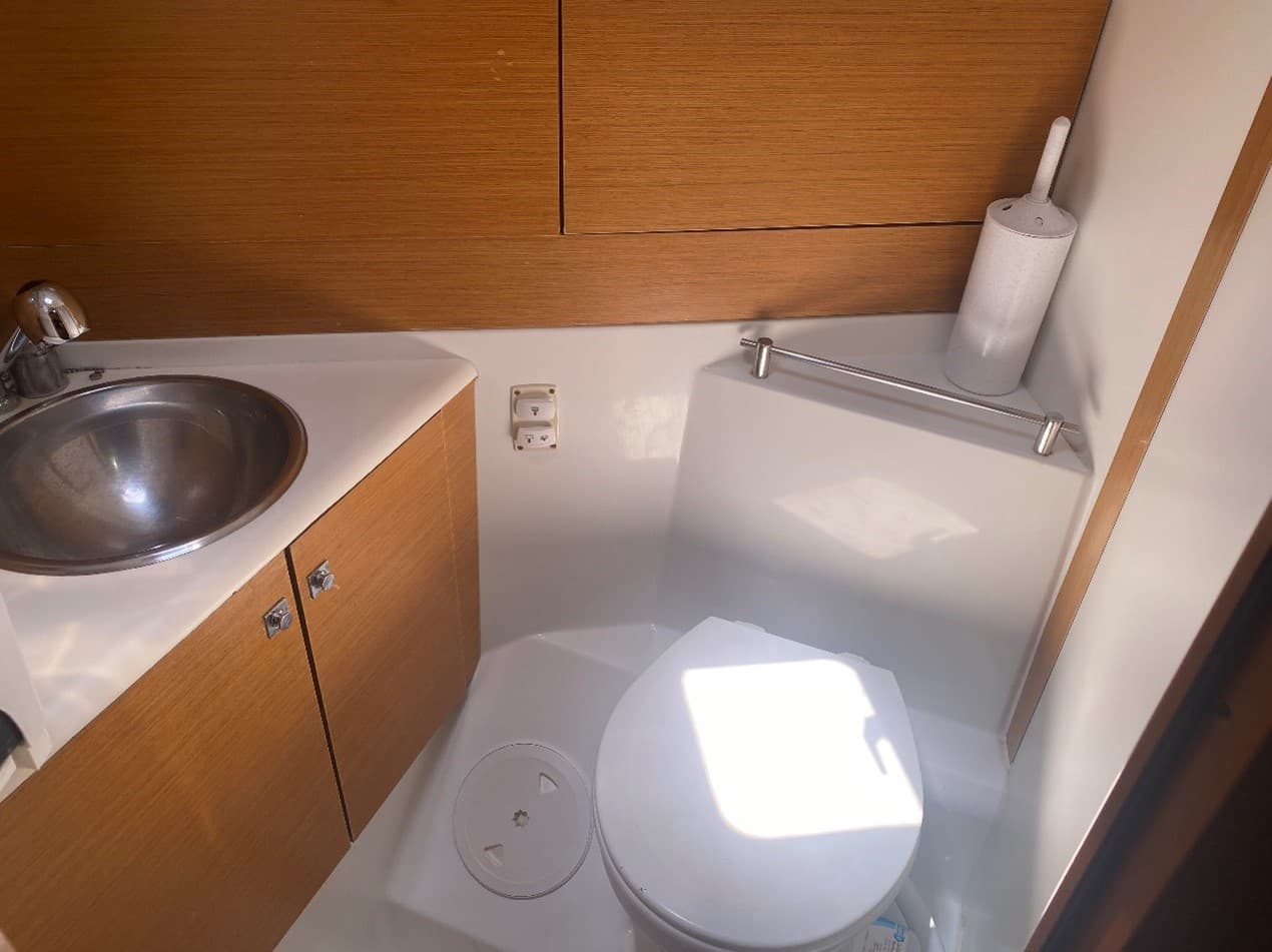 Jeanneau 53 - photo 8