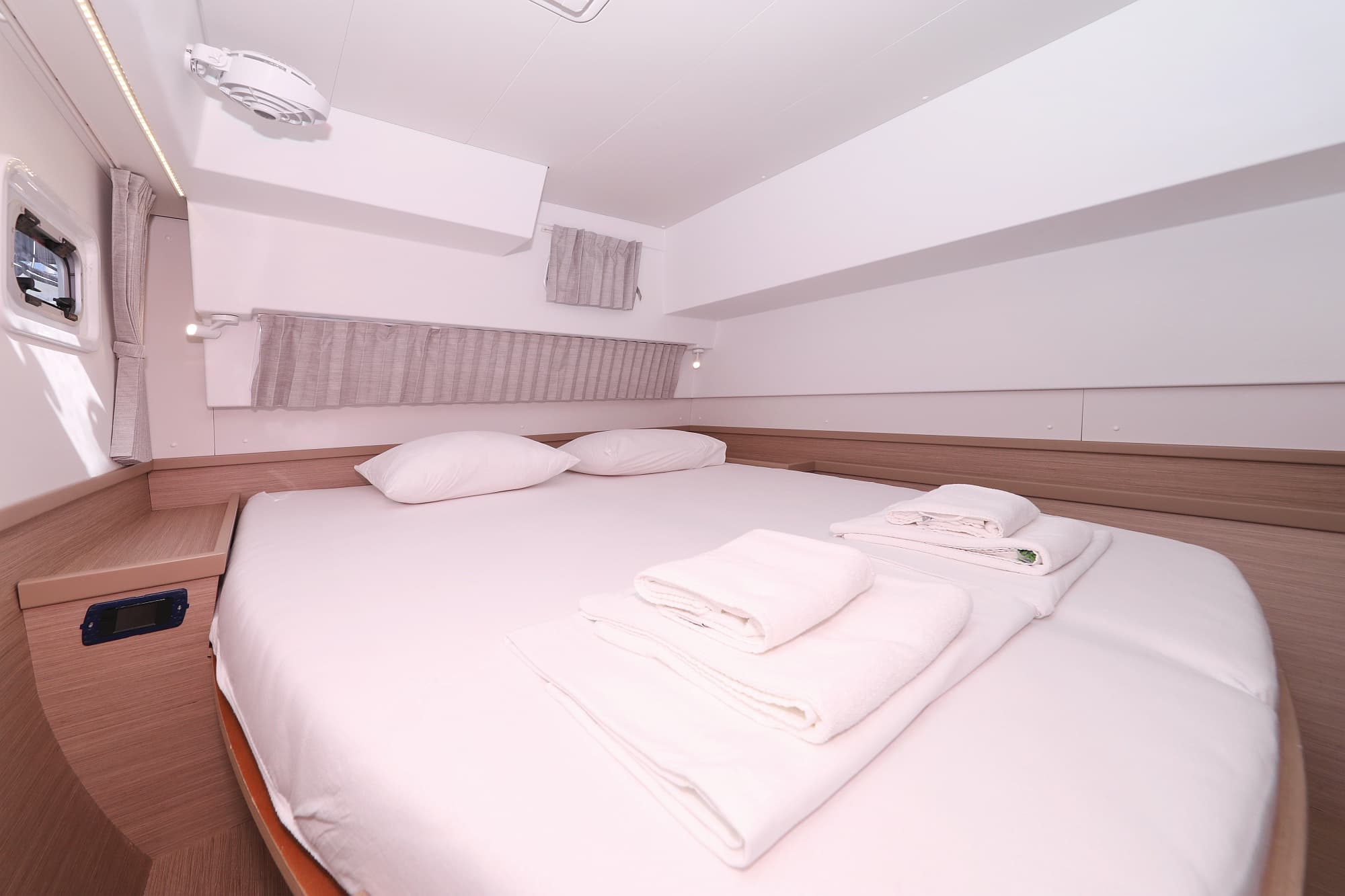 Lagoon 42 - photo 43