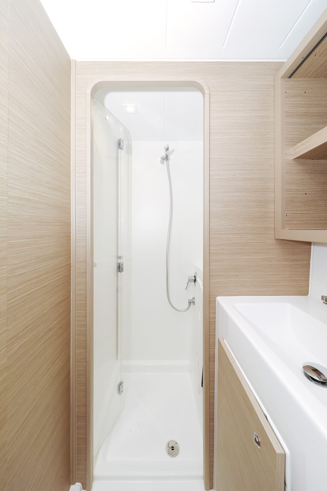 Lagoon 42 - photo 10