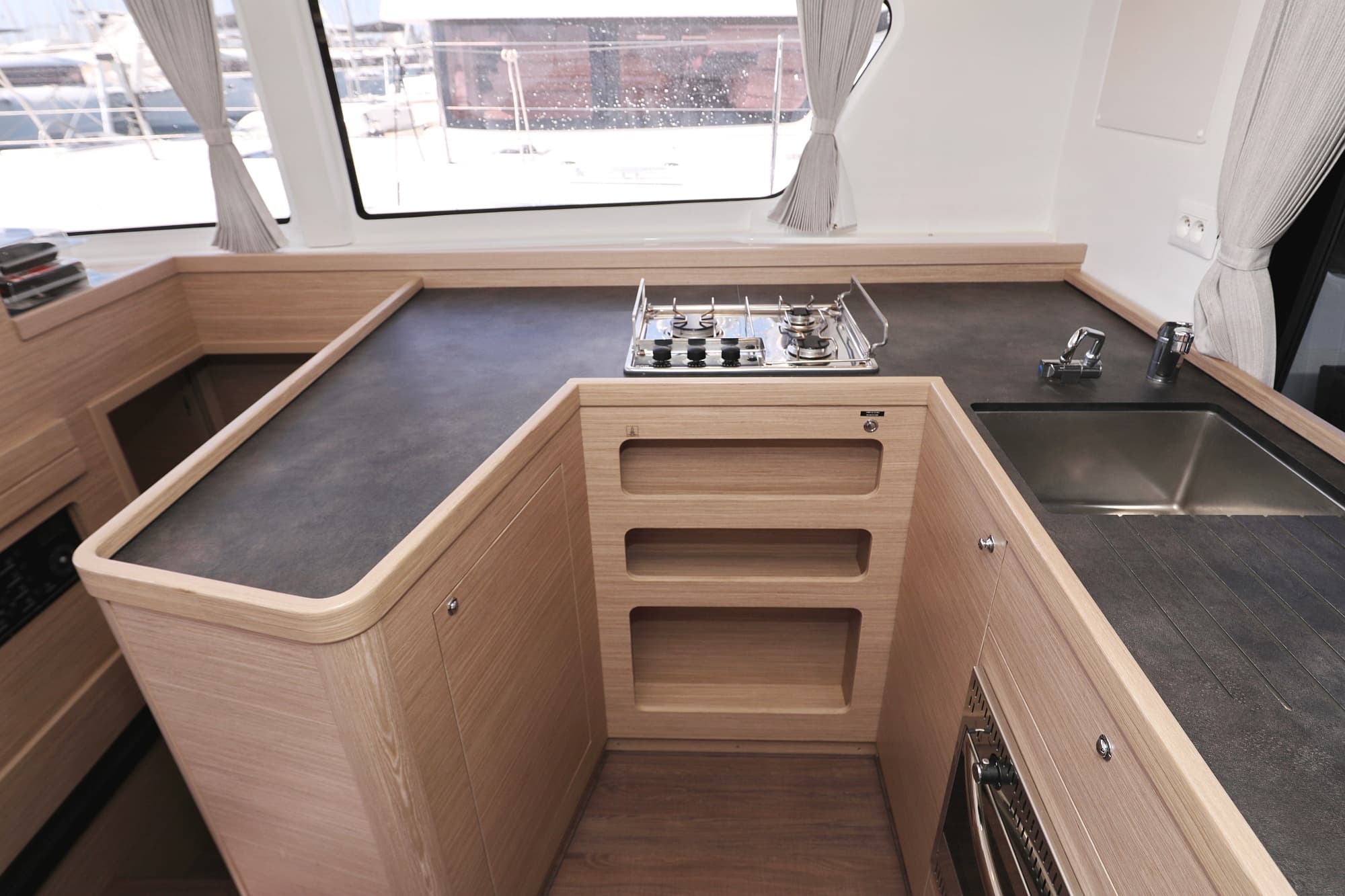 Lagoon 42 - photo 39