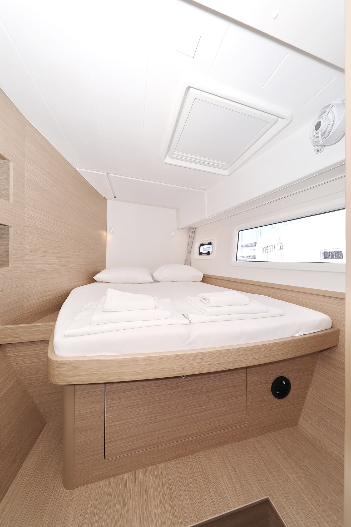 Lagoon 42 - photo 76