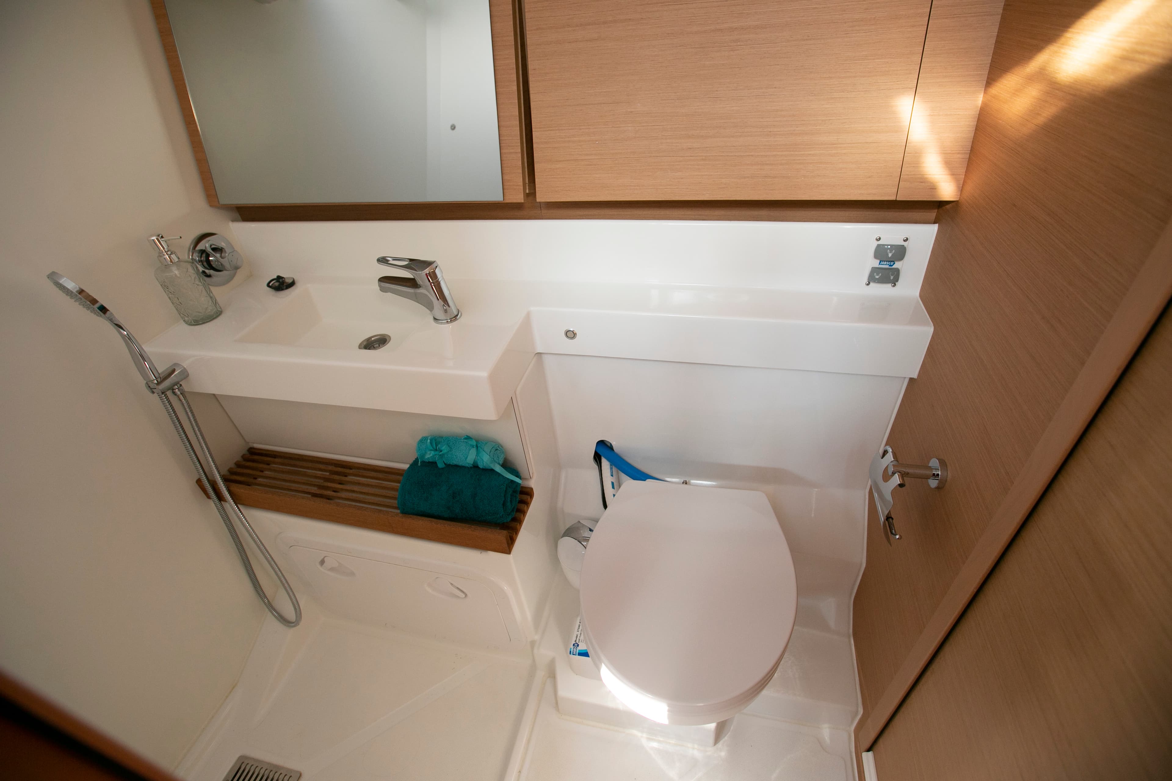 Sun Odyssey 440 - photo 7