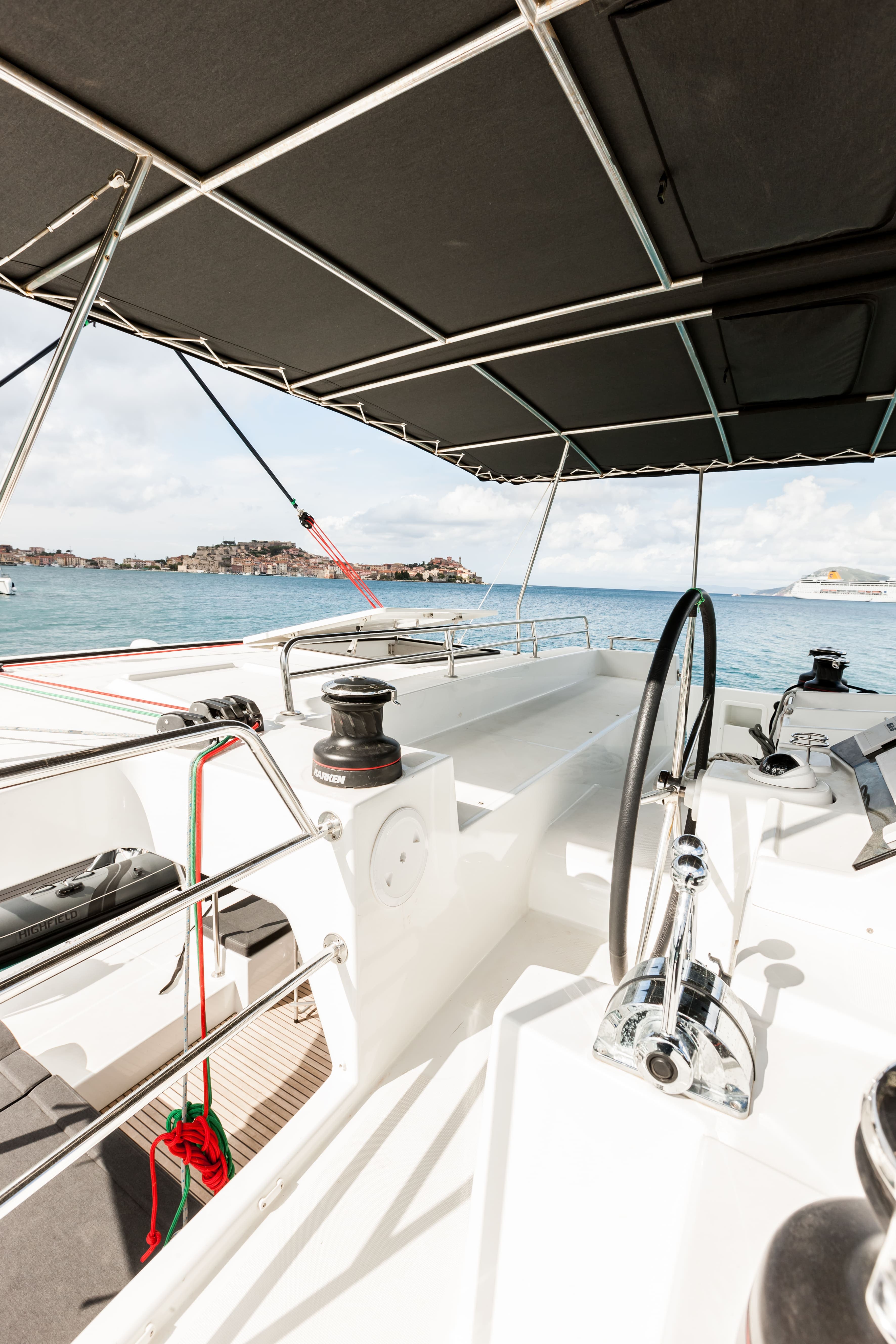 Lagoon 450 Fly - photo 18