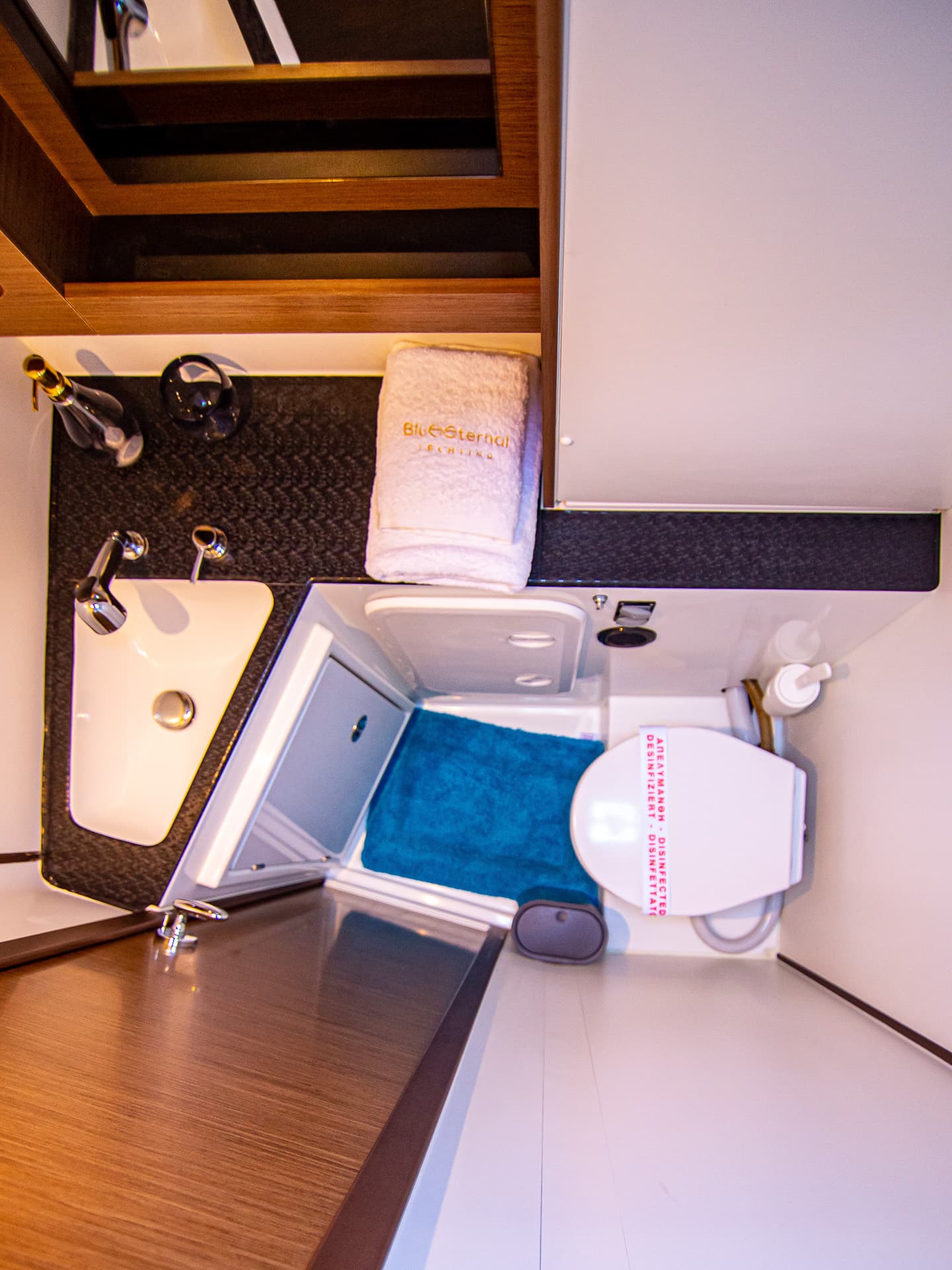 Lagoon 42 - photo 44