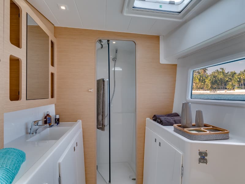 Lagoon 42 - photo 19