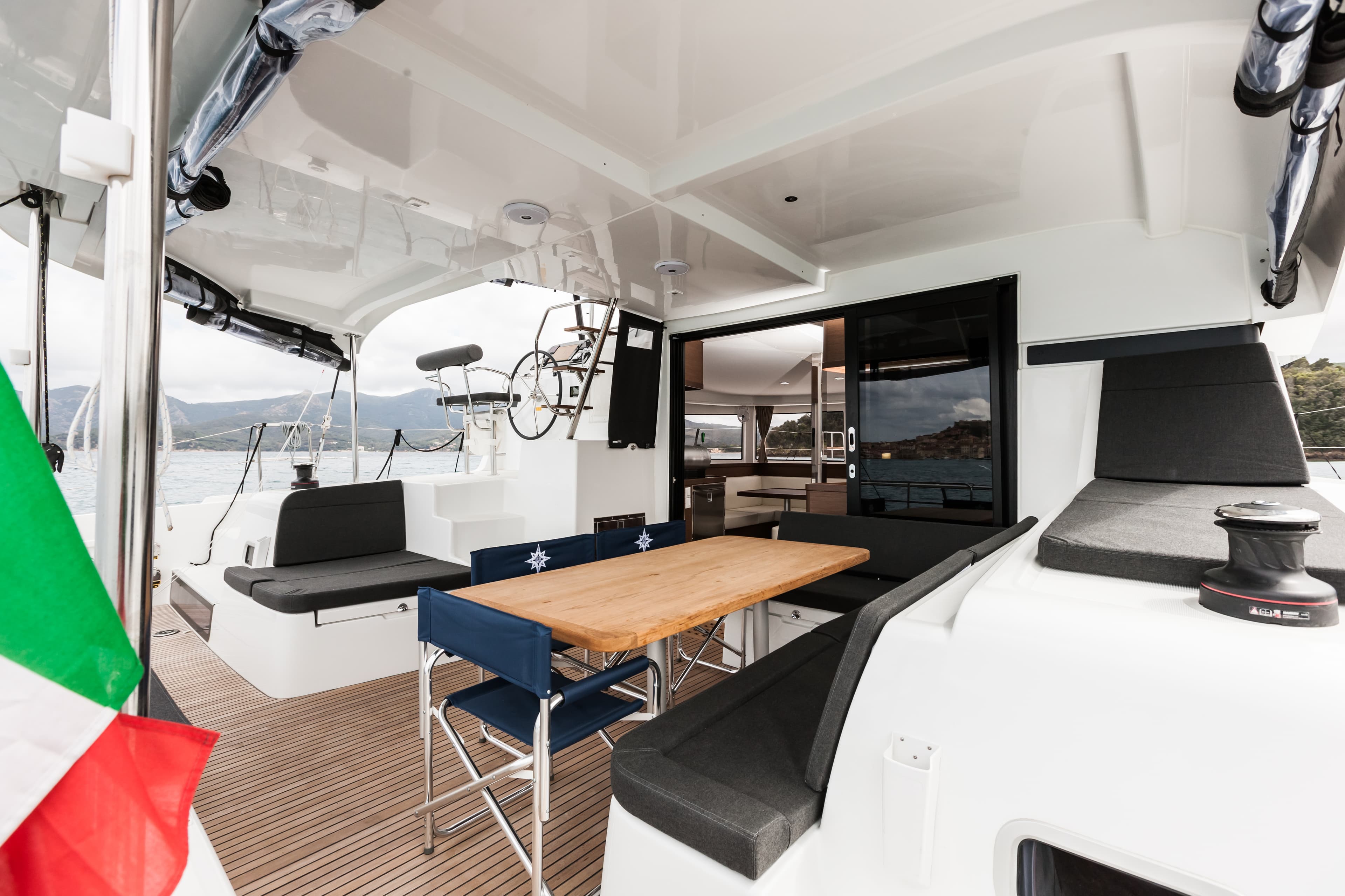 Lagoon 42 - photo 71