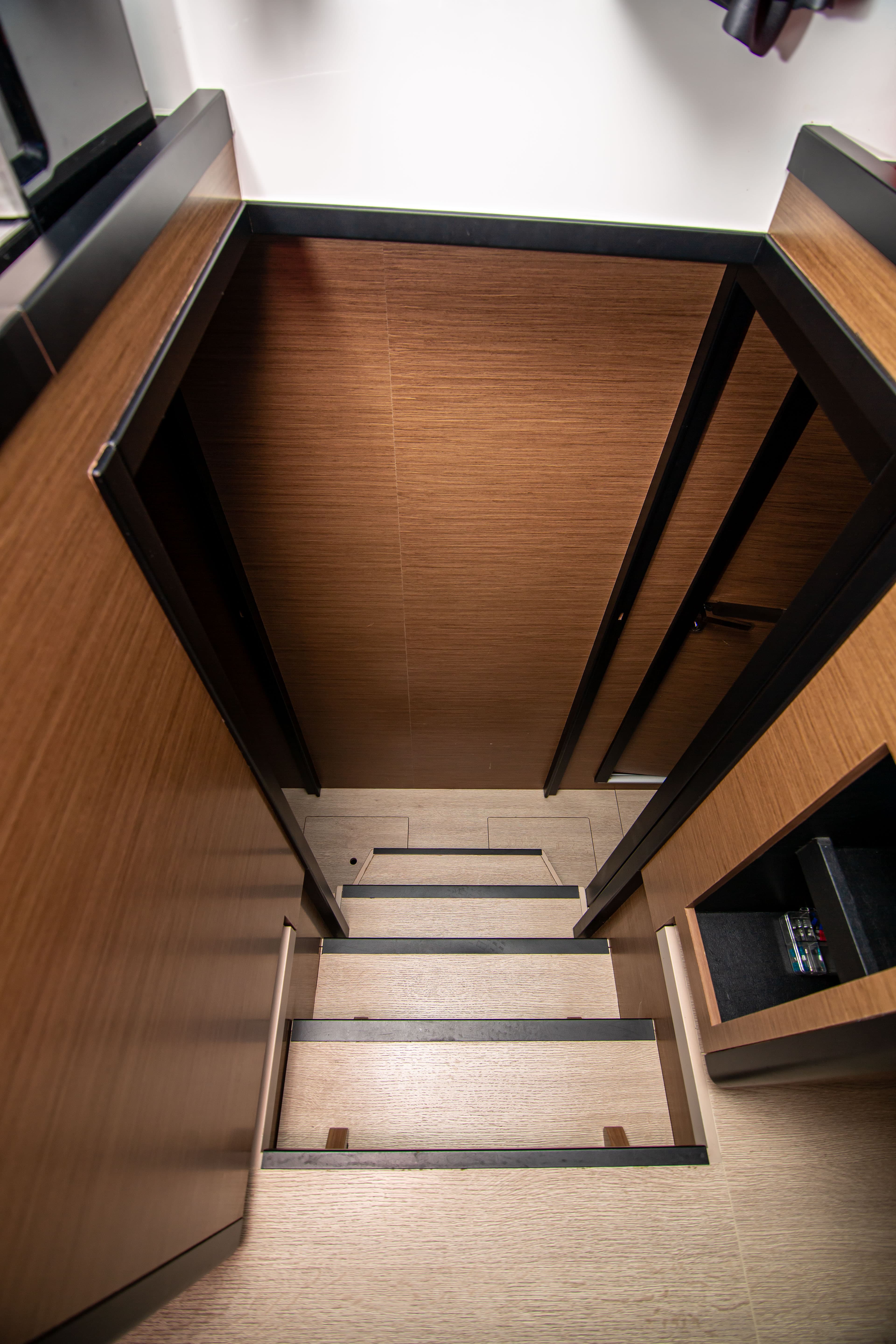 Lagoon 40 - photo 18