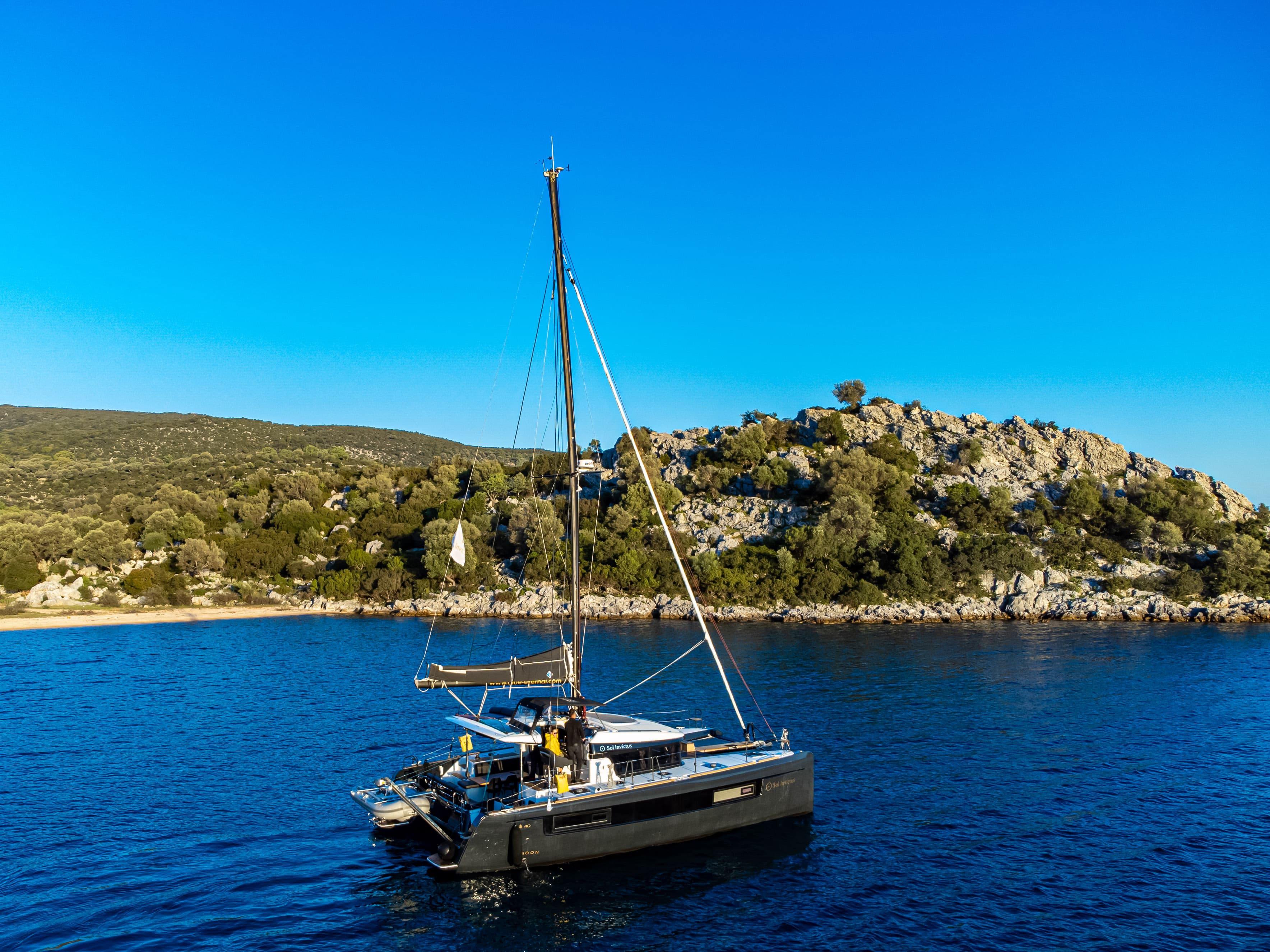 Lagoon 40 - photo 49