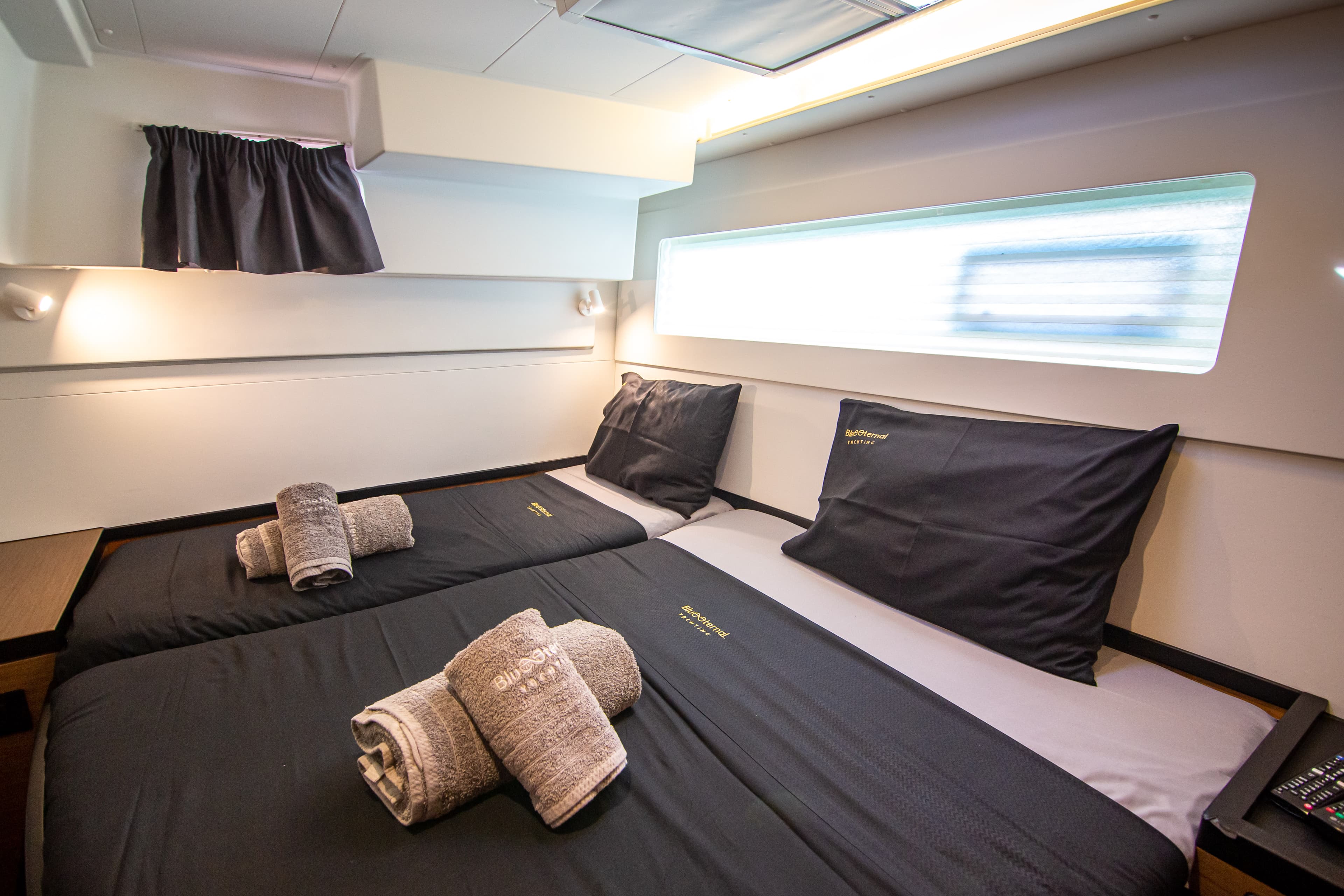 Lagoon 40 - photo 40