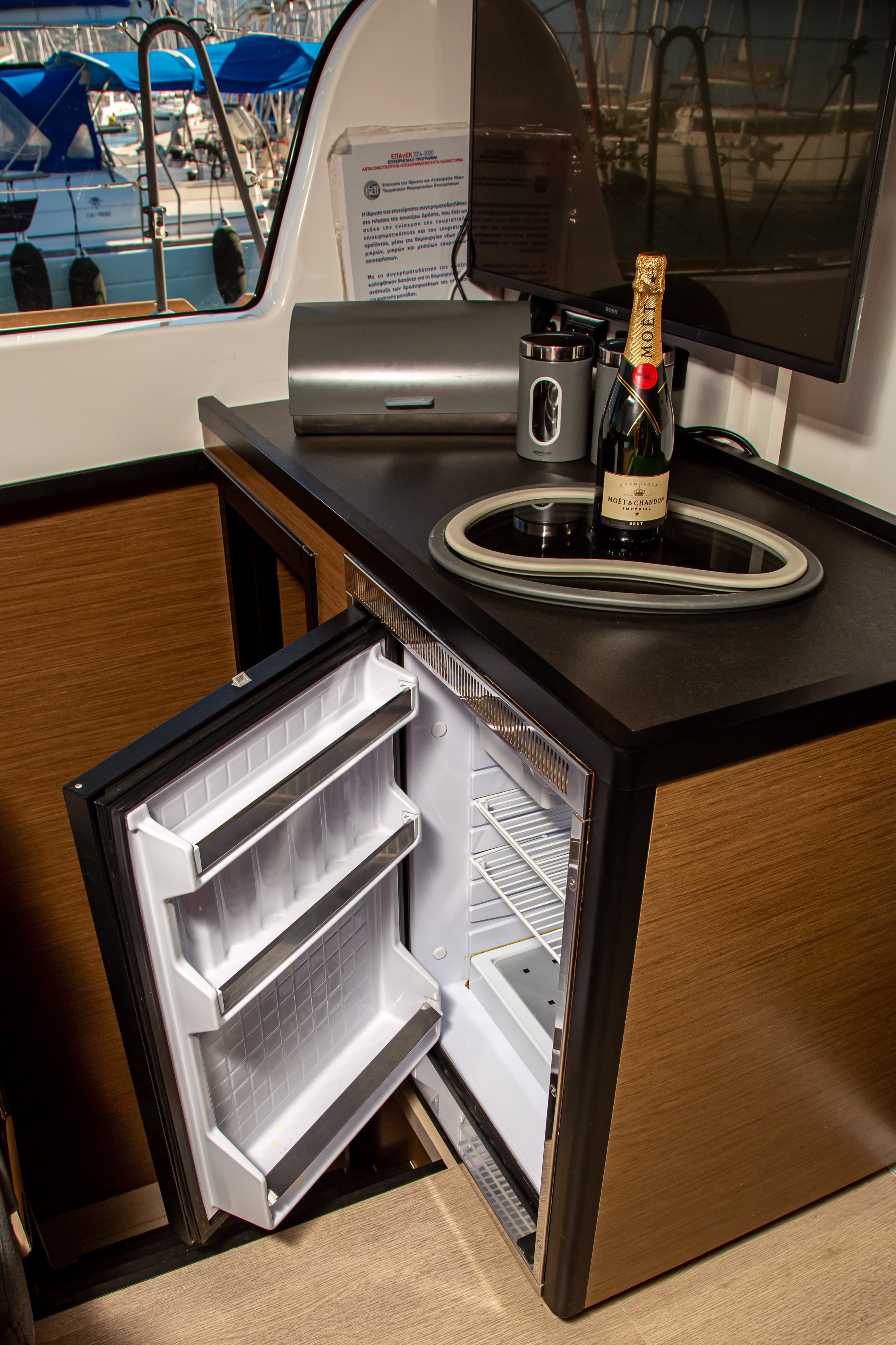 Lagoon 40 - photo 70