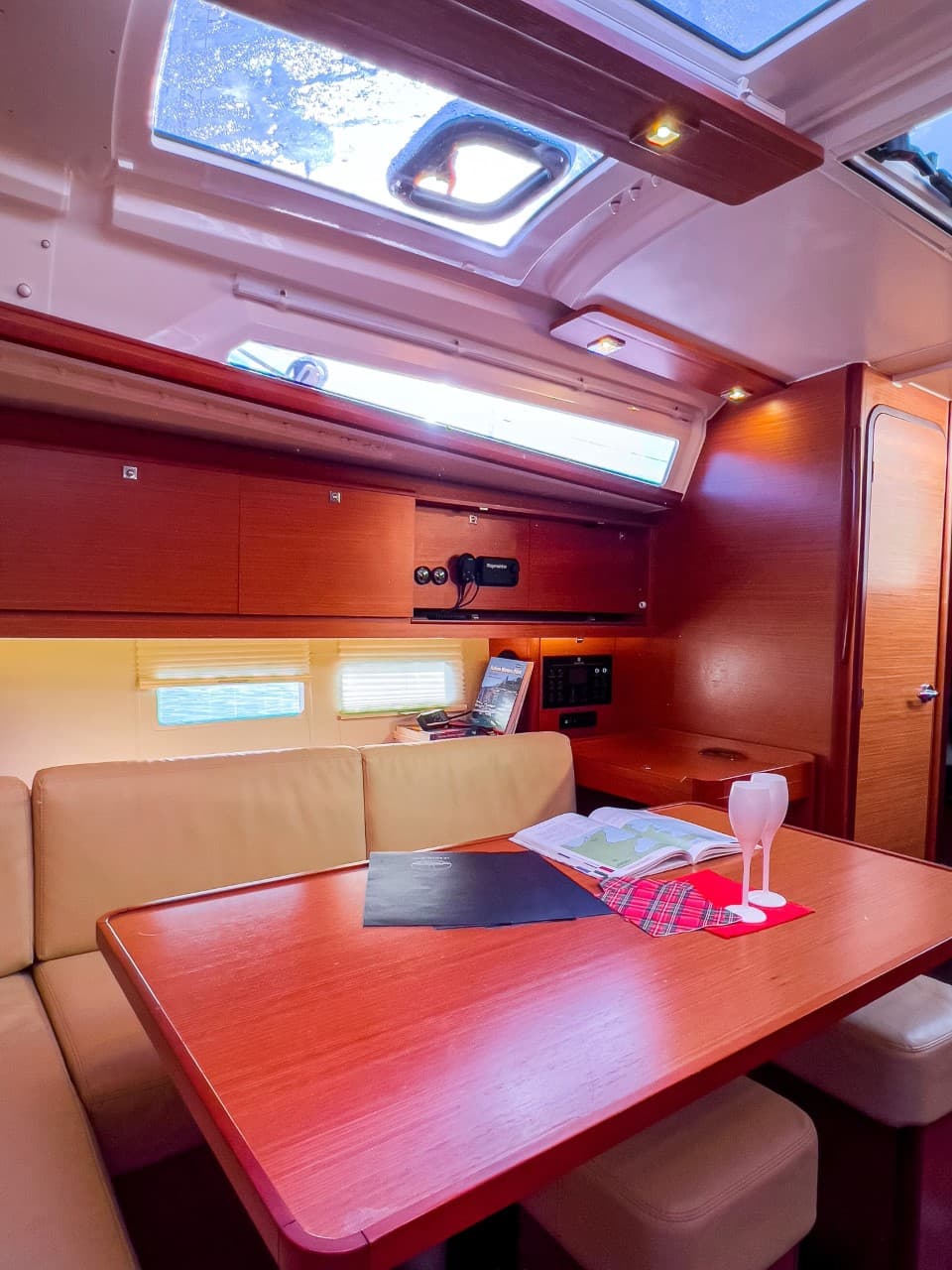 Dufour 390 Grand Large - photo 10