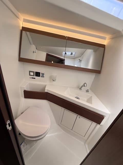 Oceanis 46.1 - photo 18