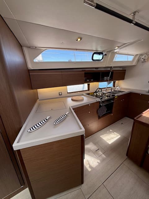 Oceanis 46.1 - photo 22