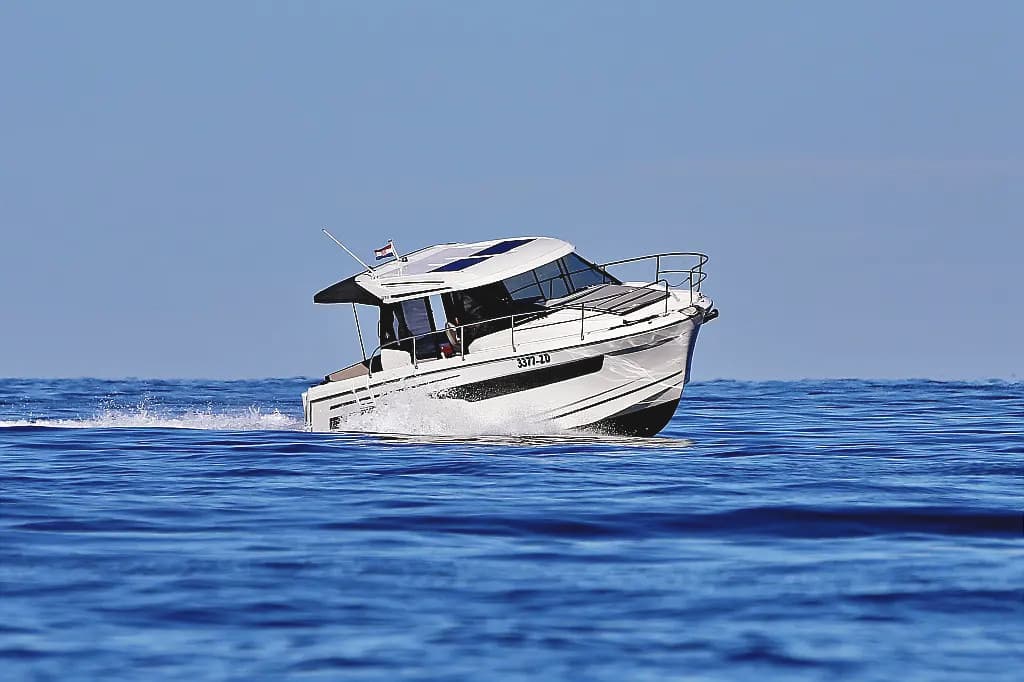 Merry Fisher 895 - photo 4