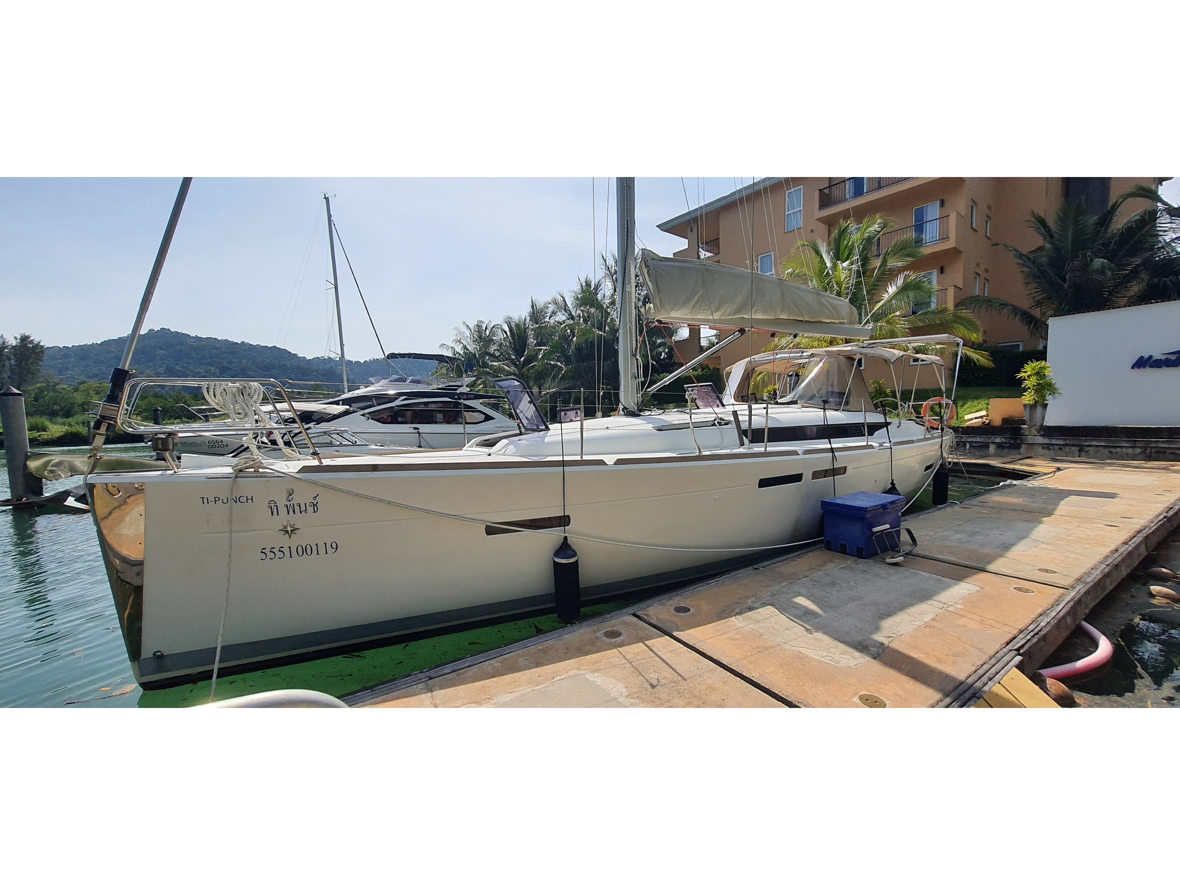Sun Odyssey 409 - photo