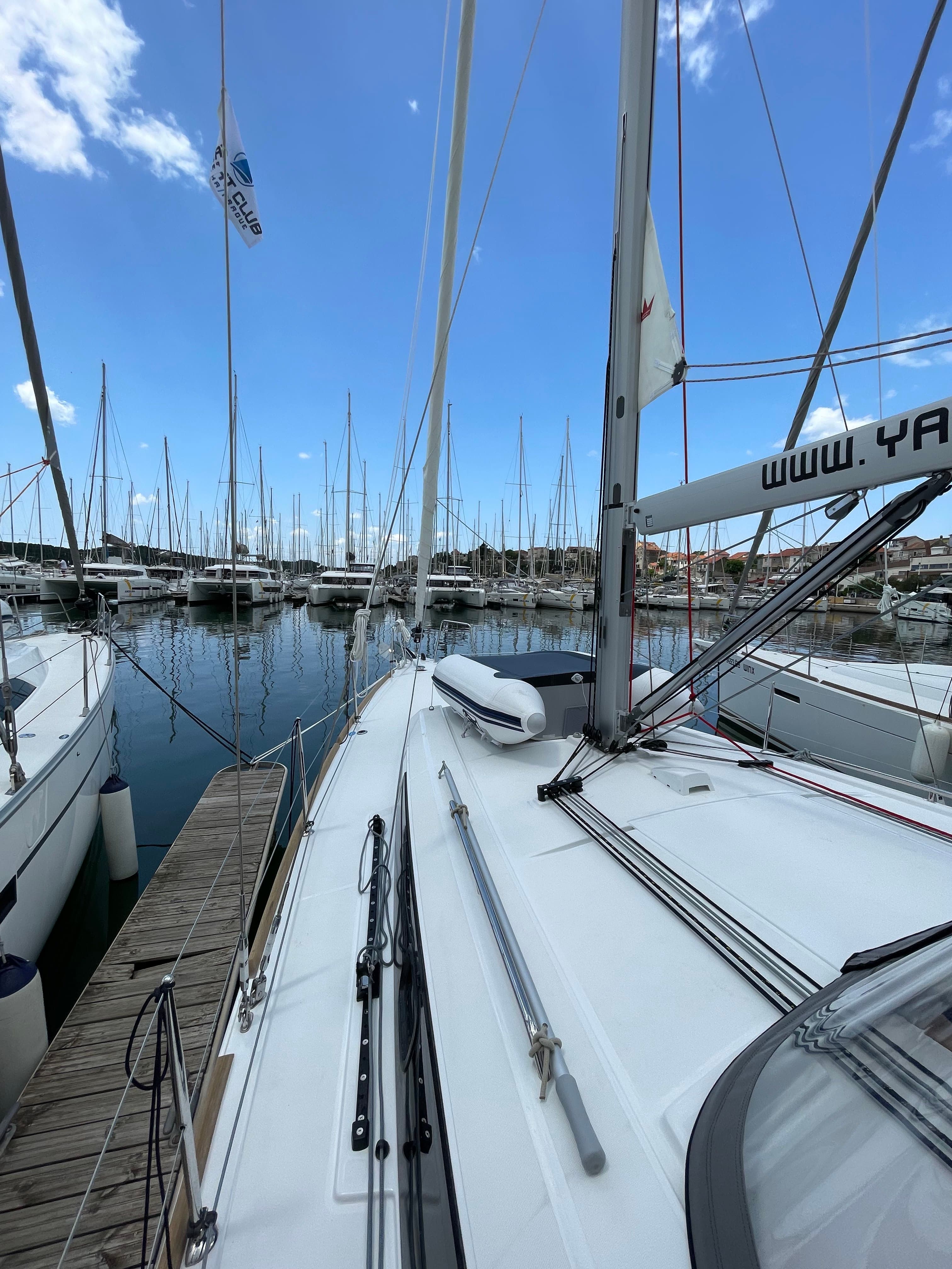 Oceanis 38.1 - photo 4