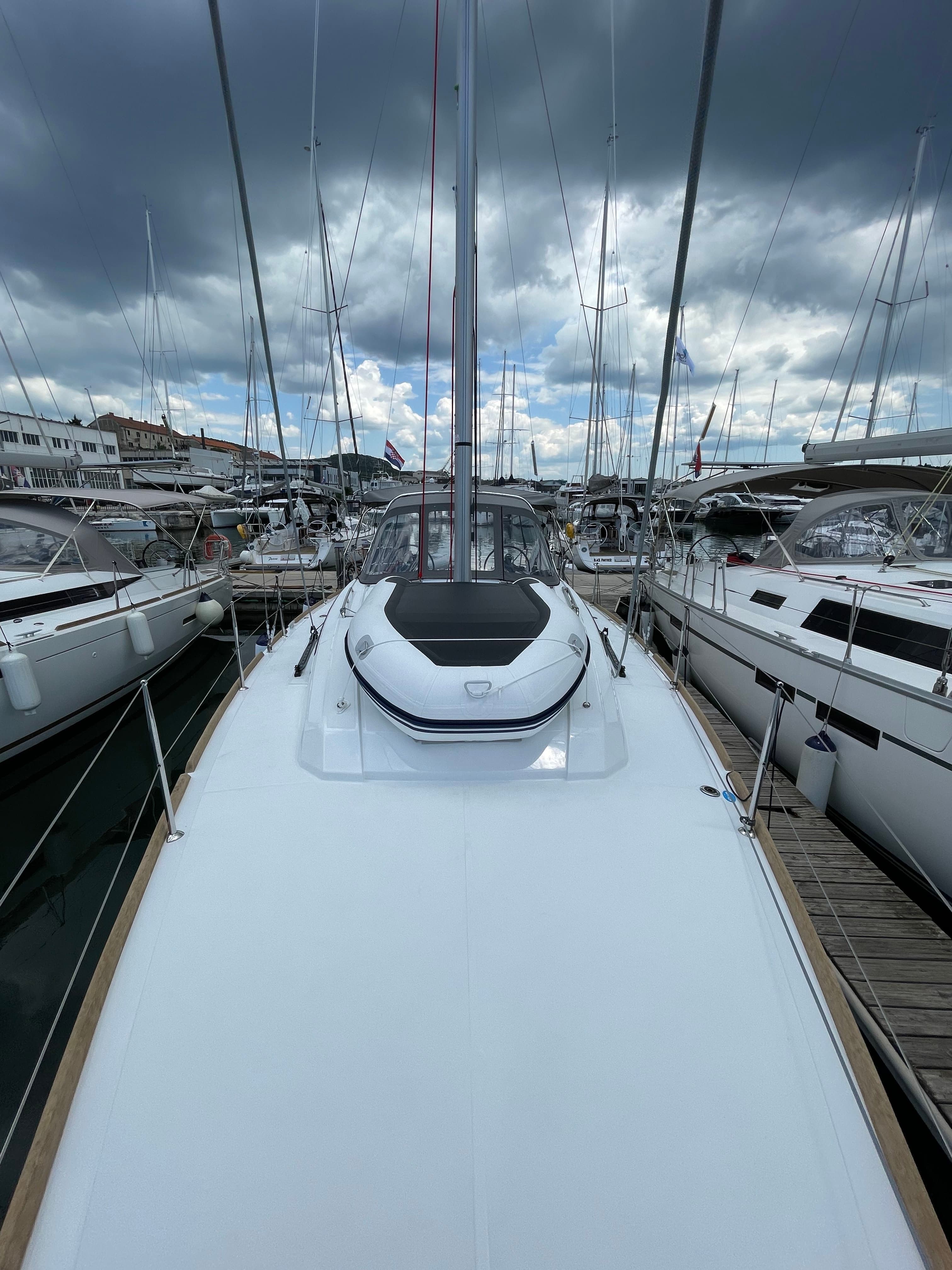 Oceanis 38.1 - photo 5