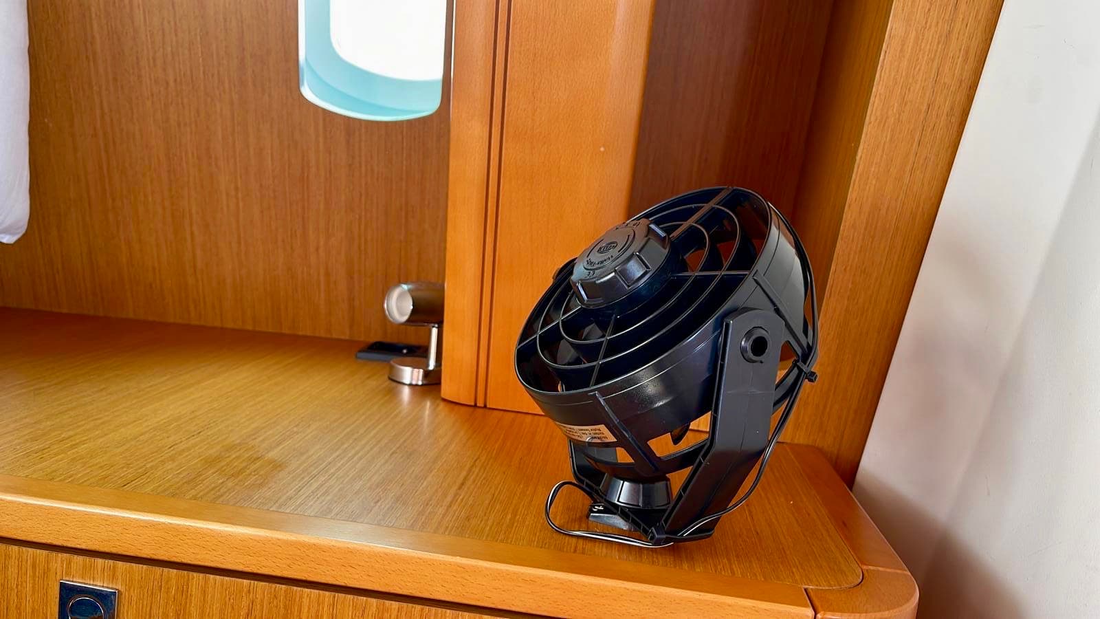 Sun Odyssey 479 - photo 18