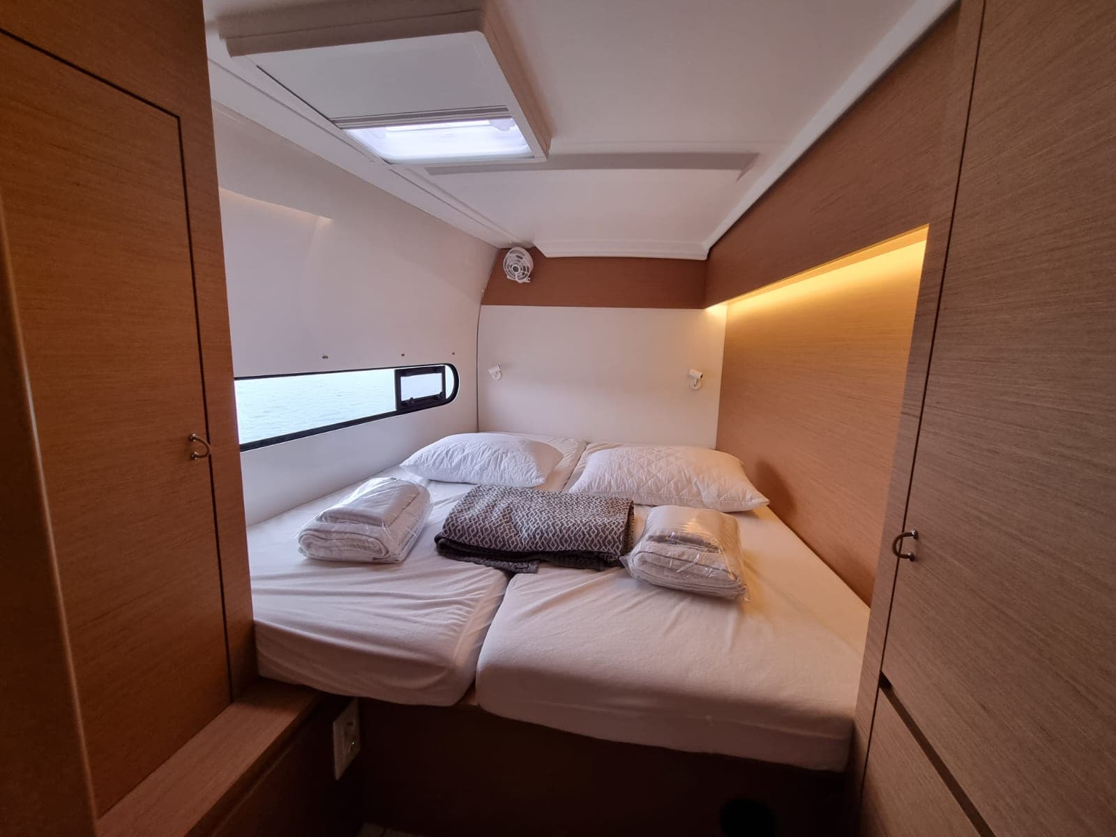 Excess 11 - photo 24