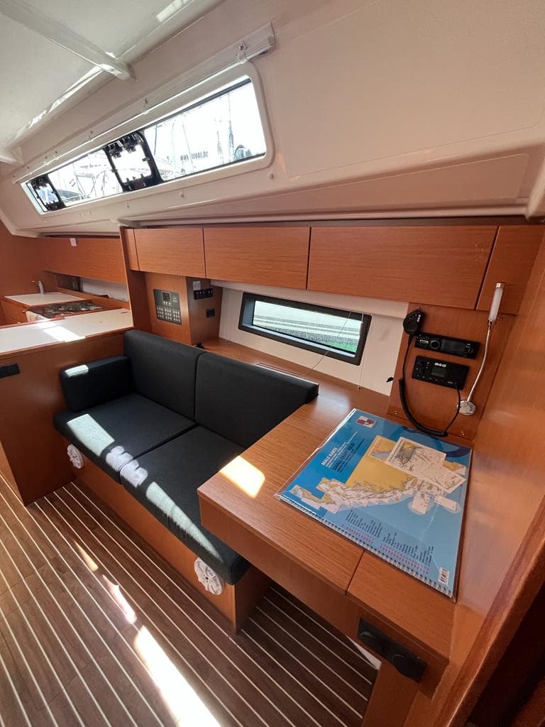 Bavaria C42 - photo 15