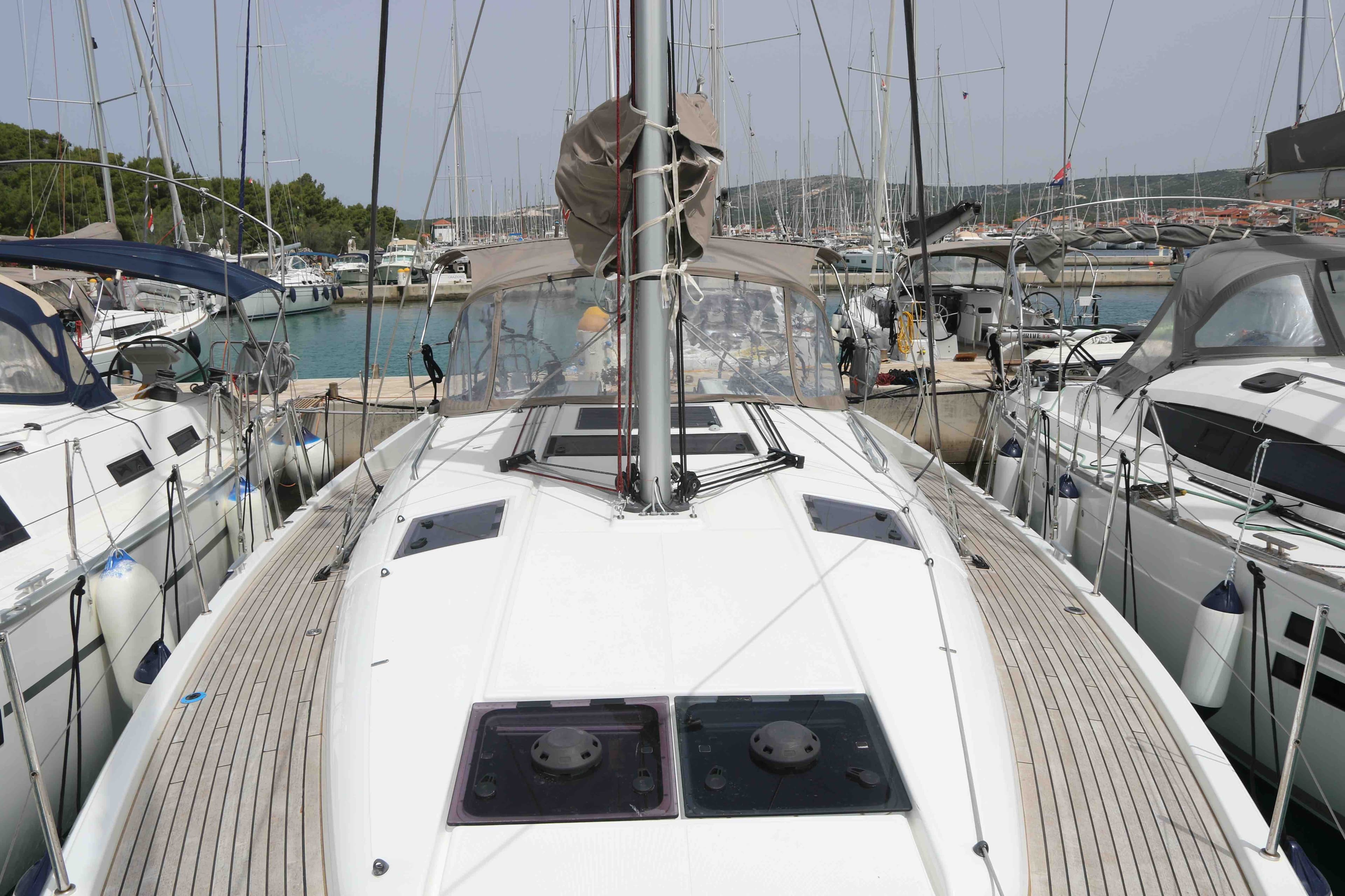 Sun Odyssey 440 - photo 9