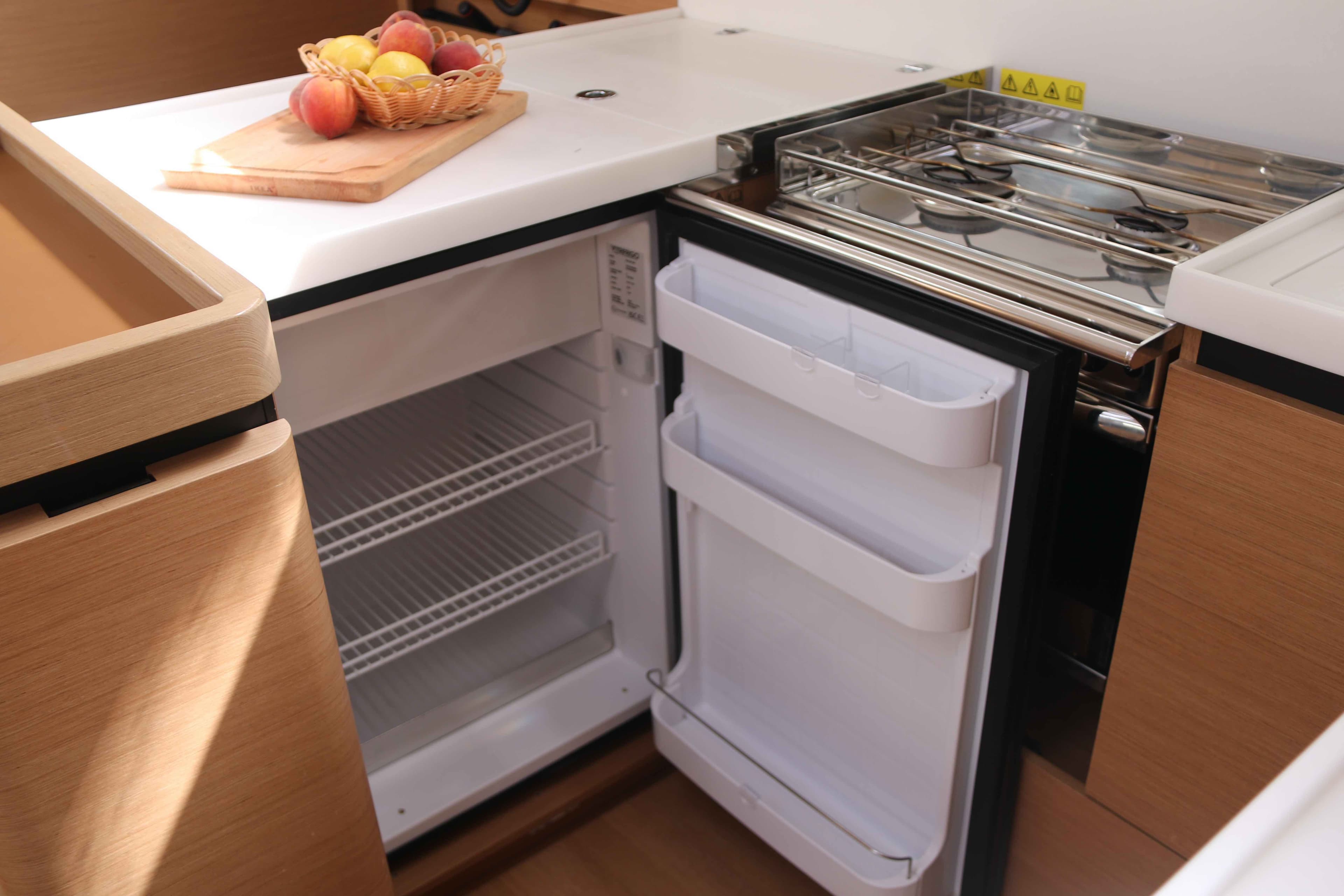 Sun Odyssey 440 - photo 4