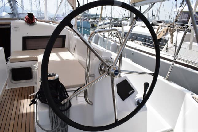 Sun Odyssey 440 - photo 10