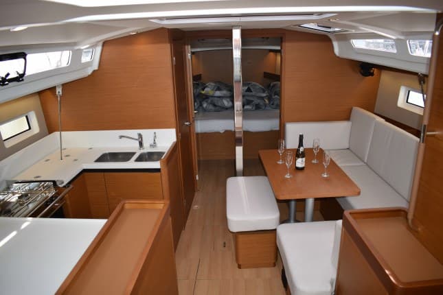 Sun Odyssey 440 - photo 5