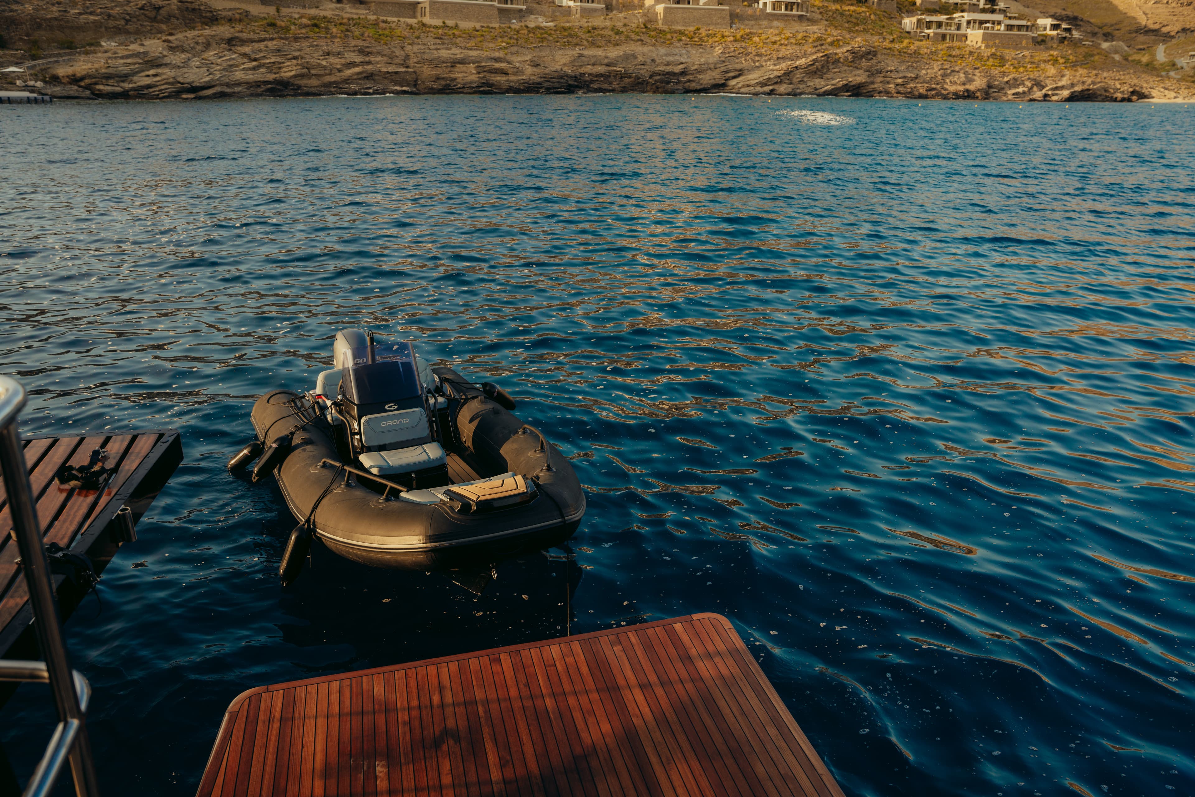 Moon Yacht 65 - photo 43