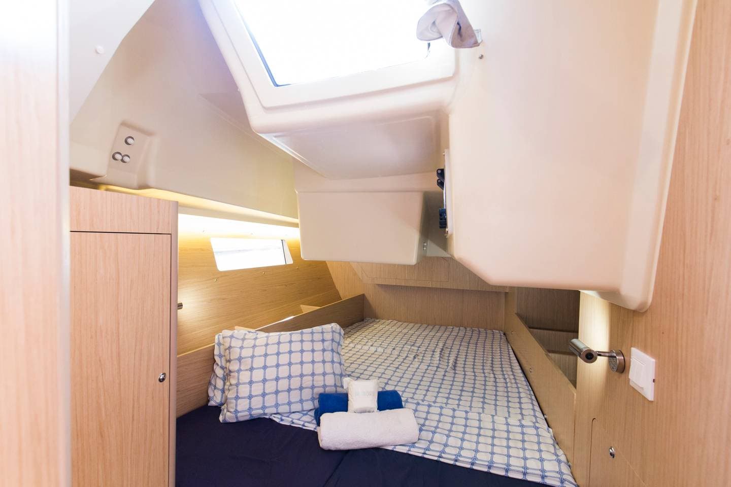 Oceanis 41.1 - photo 7