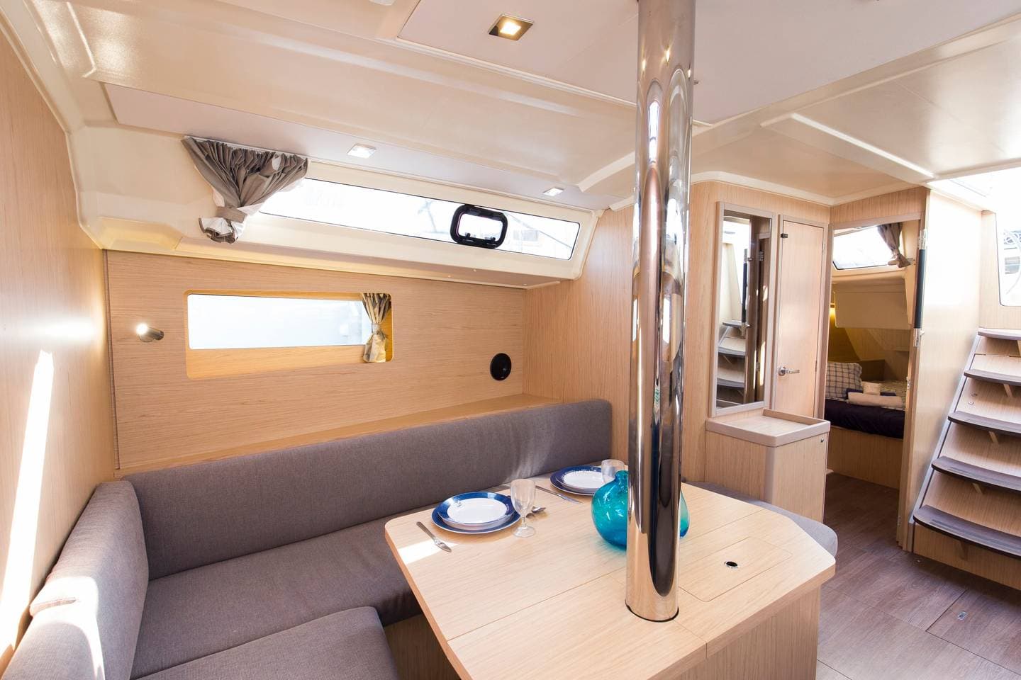 Oceanis 41.1 - photo 10