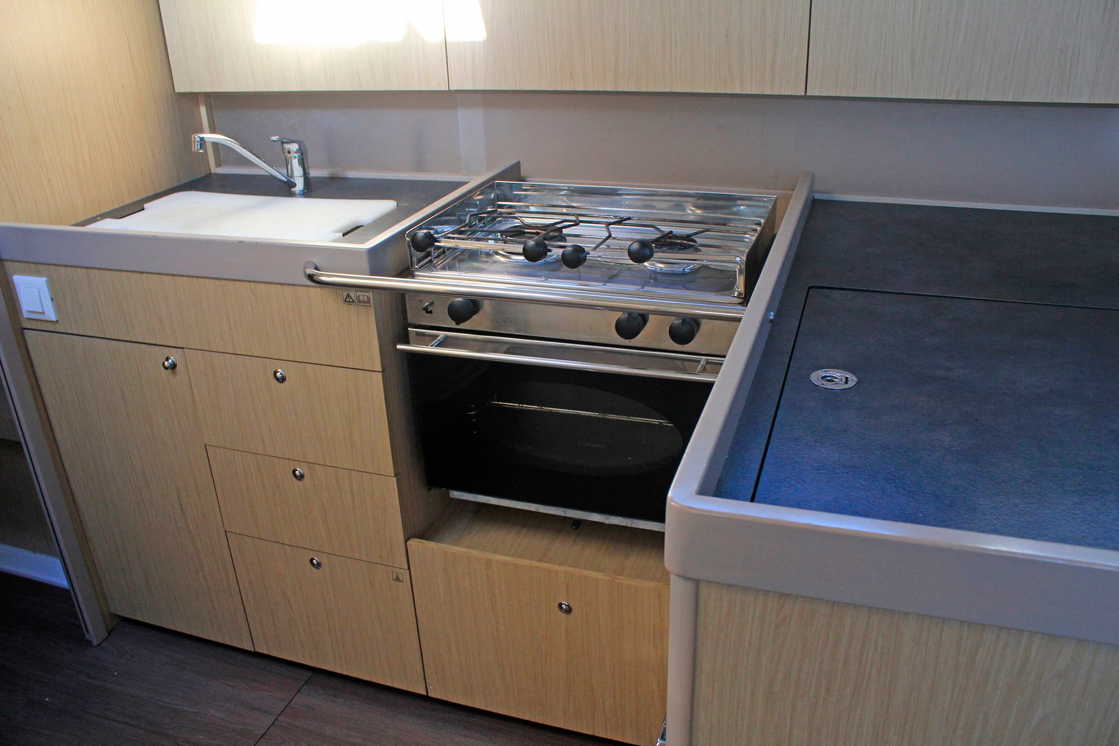 Oceanis 41.1 - photo 12