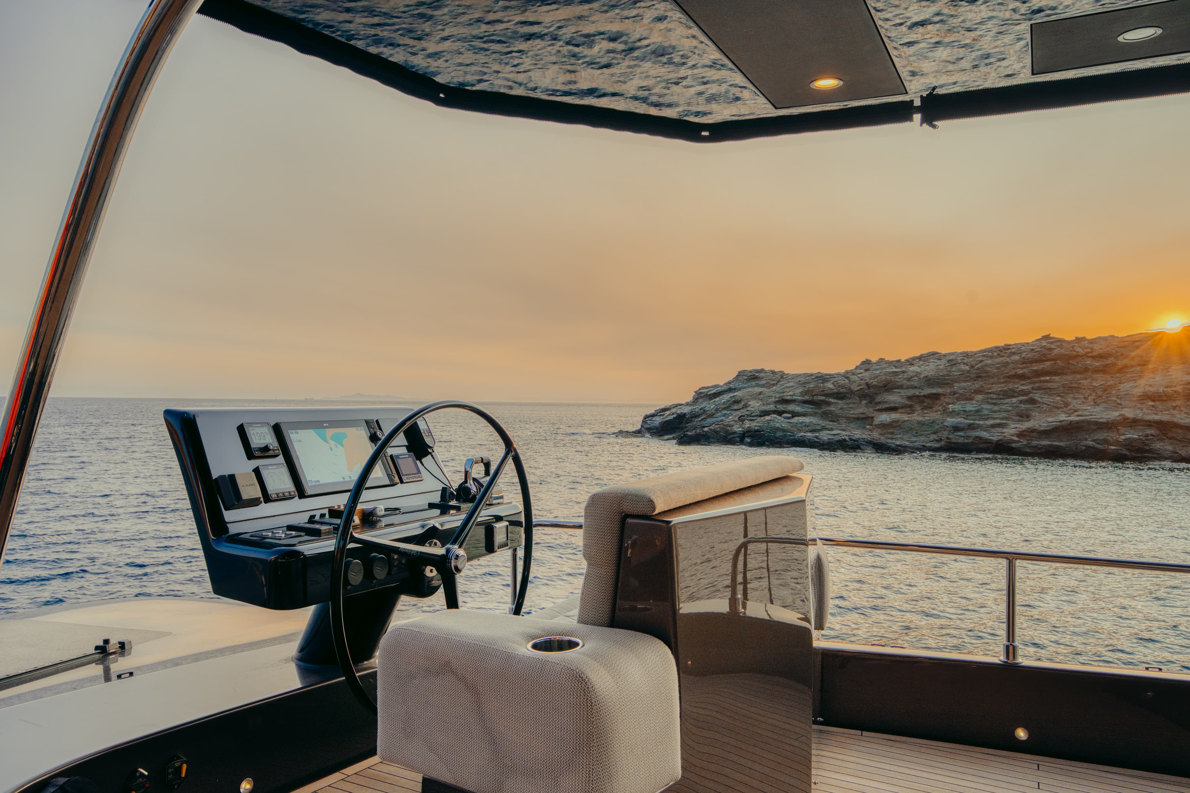 Moon Yacht 65 - photo 50