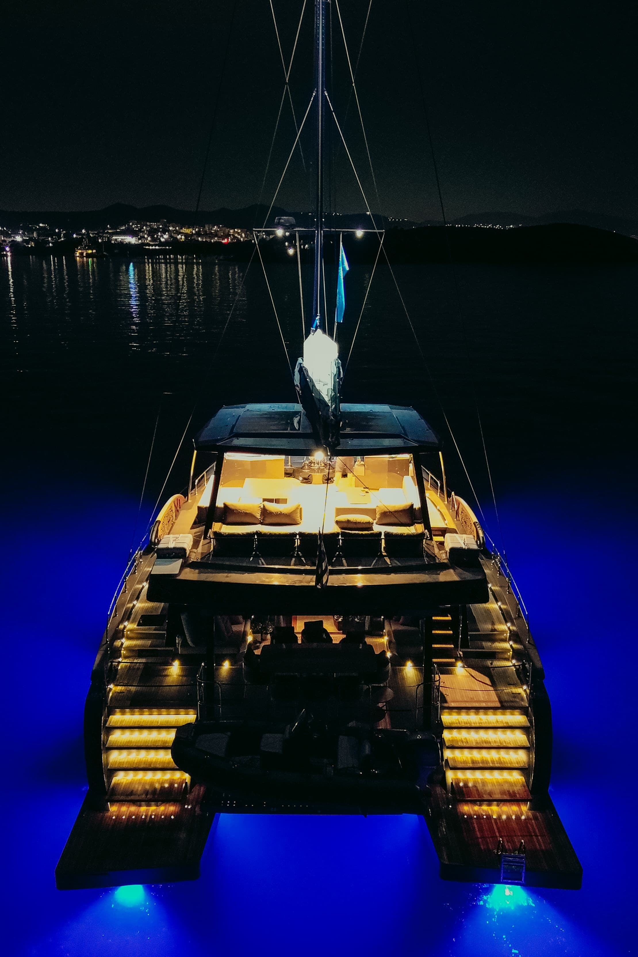 Moon Yacht 65 - photo 71