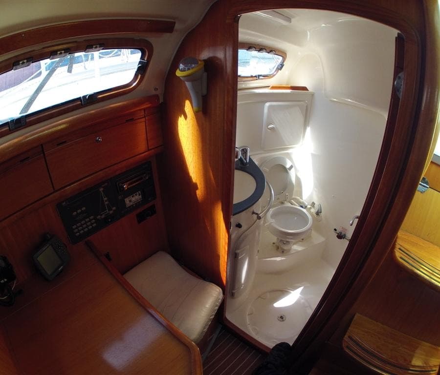 Bavaria 30 Cruiser - photo 11