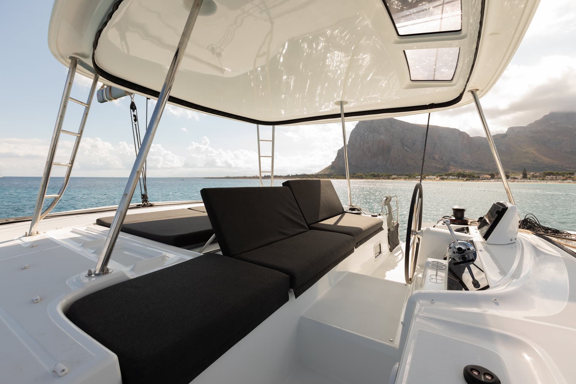 Lagoon 46  - photo 11