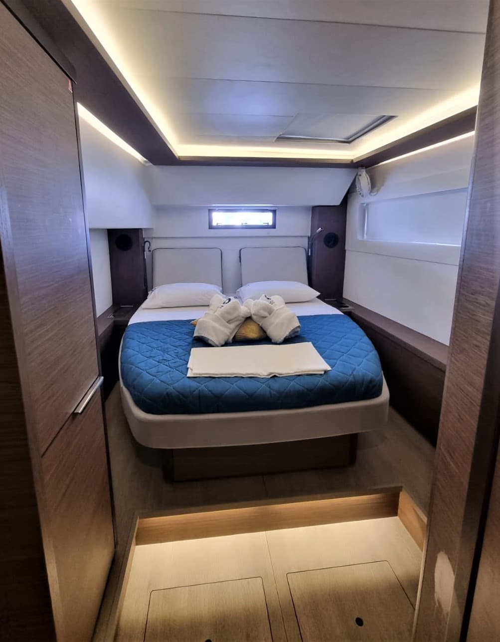 Lagoon 46  - photo 5