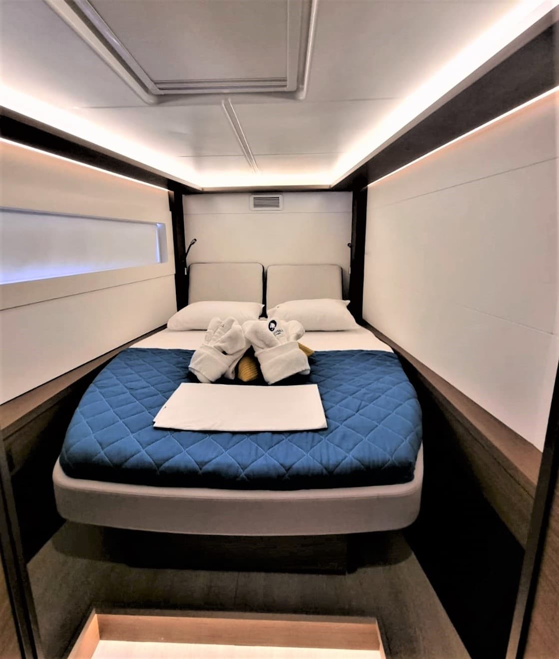 Lagoon 46  - photo 10